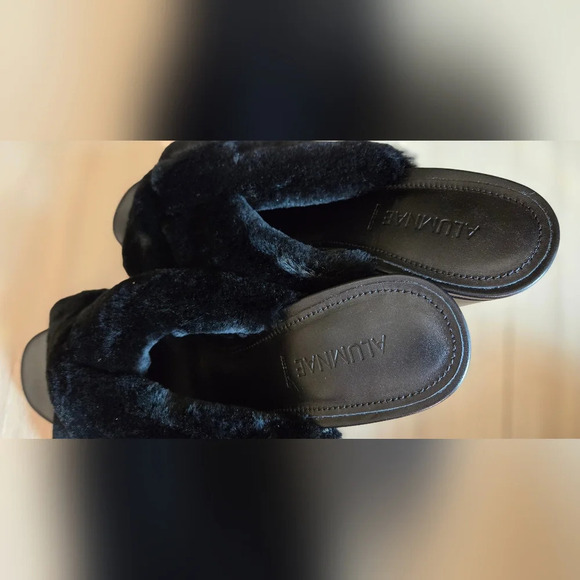 NWOT Alumnae Made in Italy rabbit fur x slide heel slippers - Picture 5 of 7